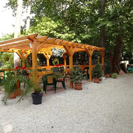 Randevu Pensjonat 3*